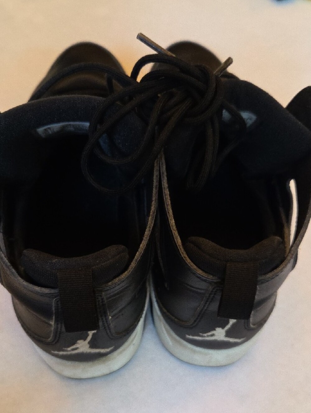 NIKE AIR JORDAN - FLIGHT CLUB 91 - Black and White - High-Top. - Picture 5 of 6